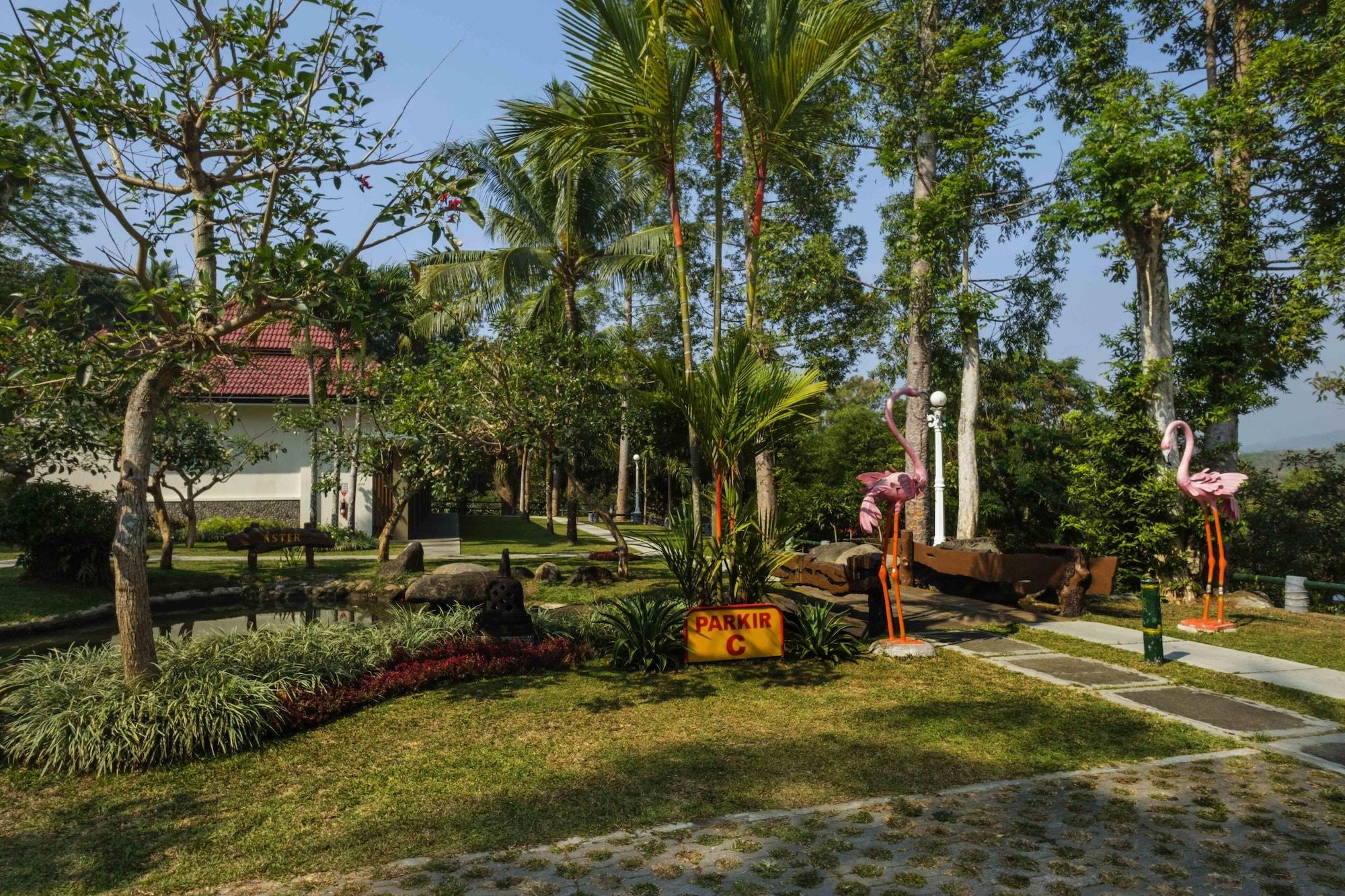 Puri Asri Hotel&Resort Magelang Exterior foto