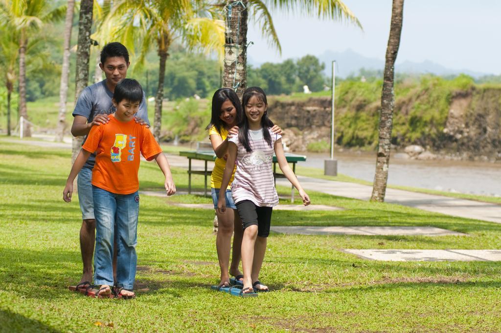 Puri Asri Hotel&Resort Magelang Exterior foto