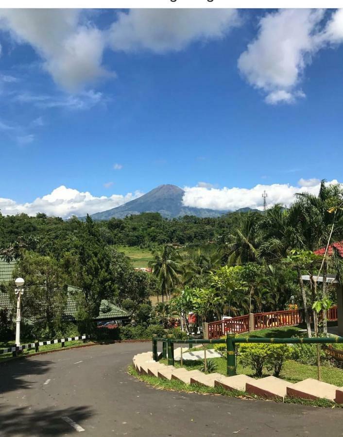 Puri Asri Hotel&Resort Magelang Exterior foto